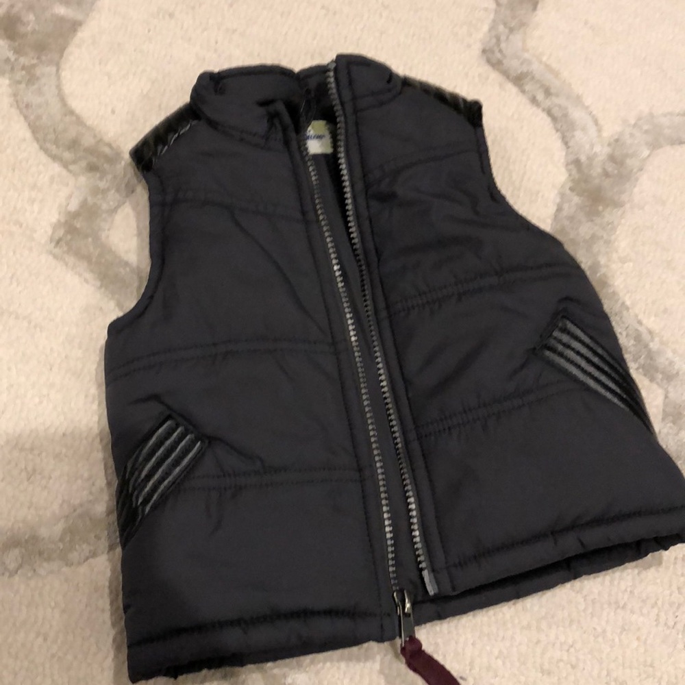 Osh kosh black nylon and leather vest 18m